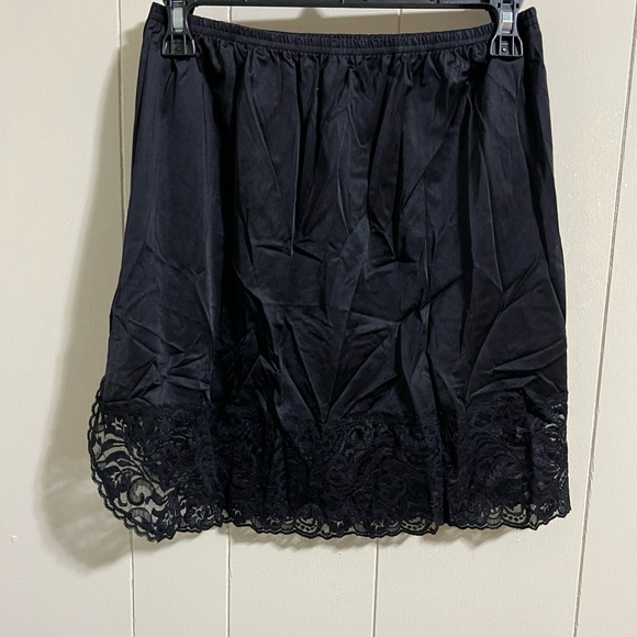 Vintage Vanity fair size medium lot of 4 slips long and short black cream lace - Picture 9 of 16